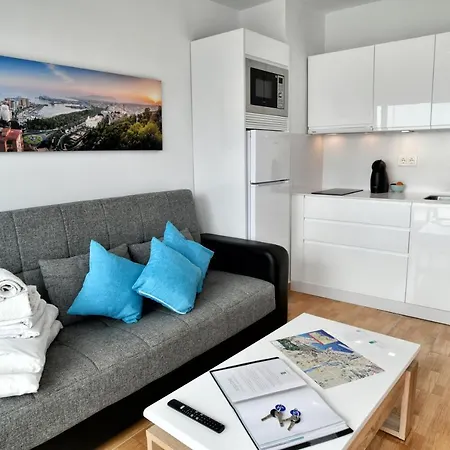 Wonderstays La Perla Azul Апартаменти Малага